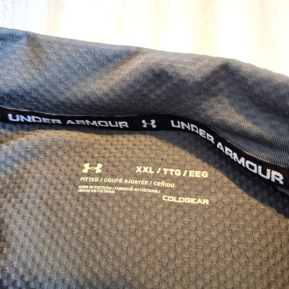 Under Armour men's size XXL gray fitted Cold Gear, long sleeve shirt EUC - Picture 3 of 6